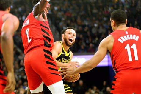 Warriors extend win streak to five, blow out Portland Trail Blazers